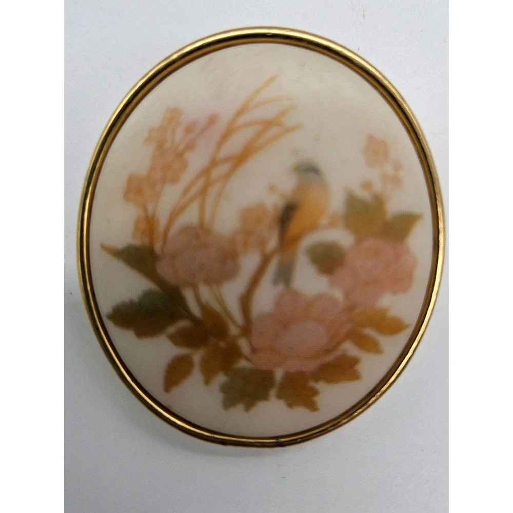 Vintage TRIFARI Bird Floral Round Brooch Pin Gold Tone‎ Nature Lover Cottagecore